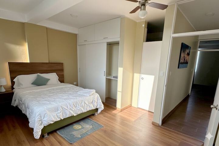 Room 51 of 214