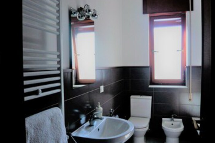 Room 6 of 21