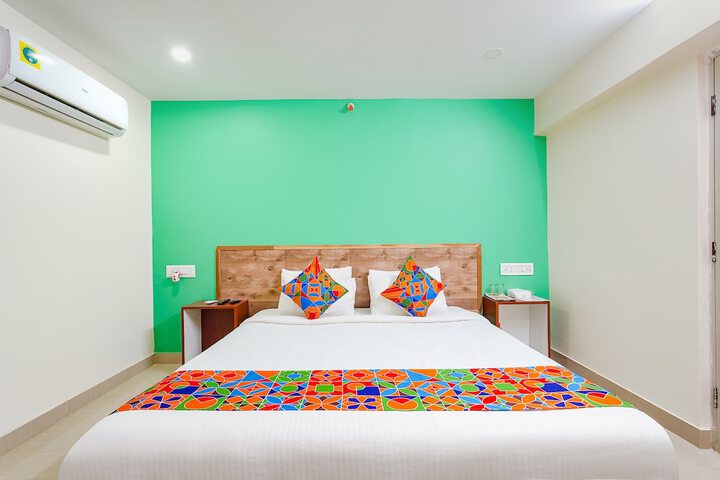 Room 9 of 26