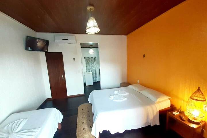 Room 6 of 15
