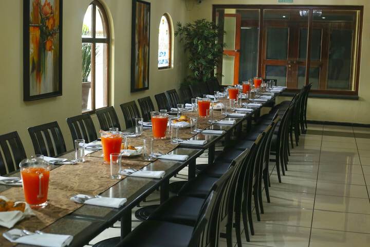 Dining Photos