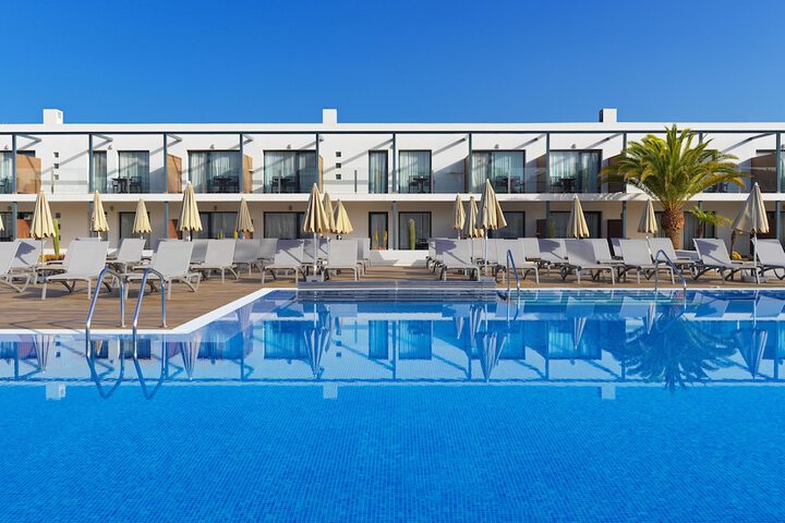 Pool Hotel