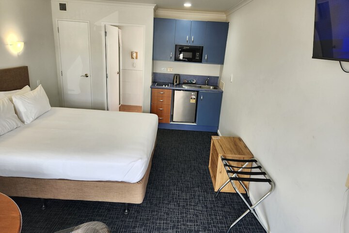 Room 8 of 47