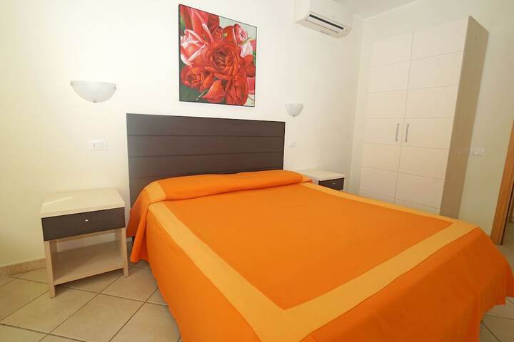 Room 18 of 122