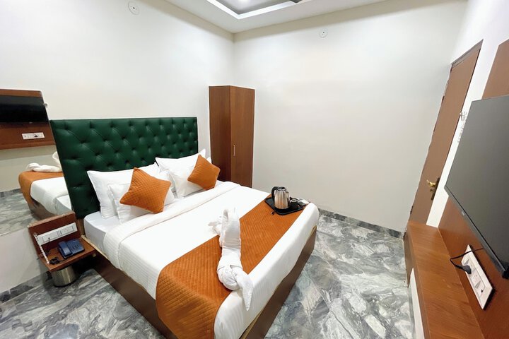 Room 18 of 29