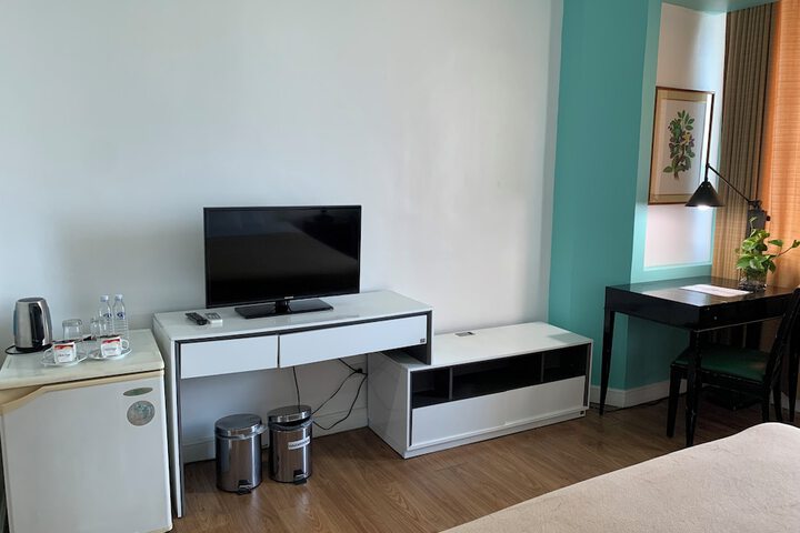 Room 16 of 50