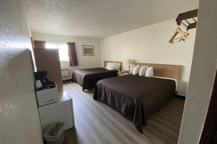 Room 3 of 12
