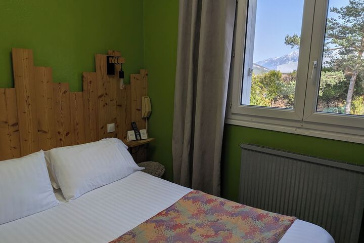 Room 21 of 45