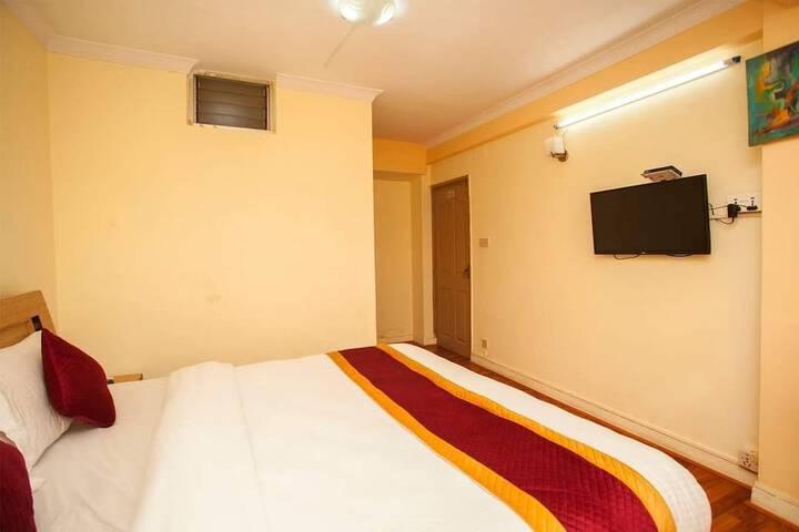 Room 5 of 24
