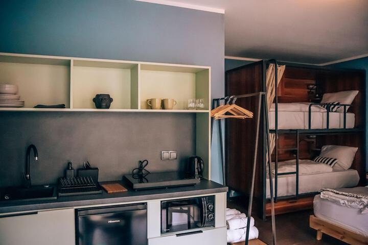 Room 11 of 25