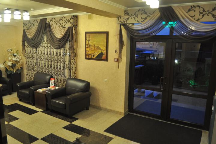 Hotel 2 of 85