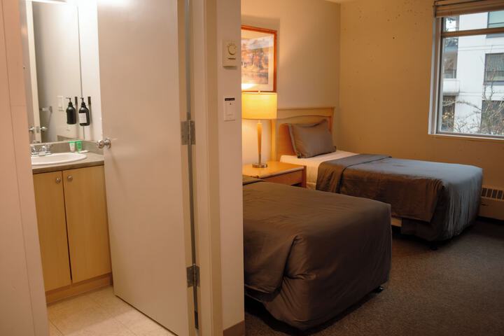 Room 19 of 80