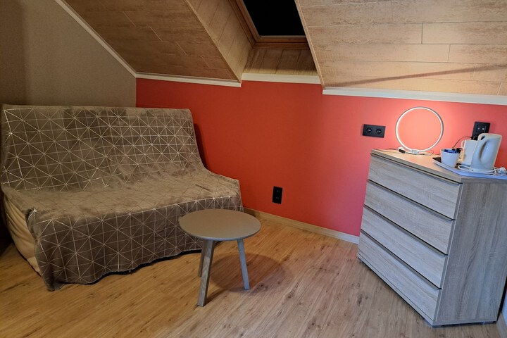 Room 16 of 74