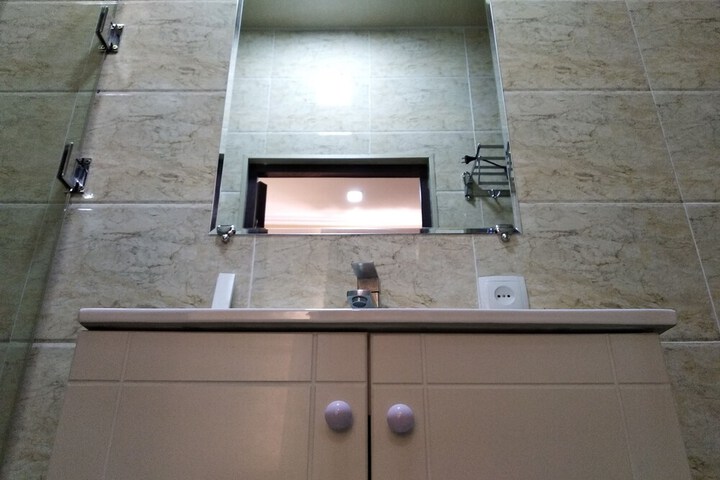Room 10 of 47