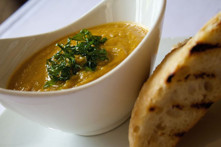 Lounge 181 of 292