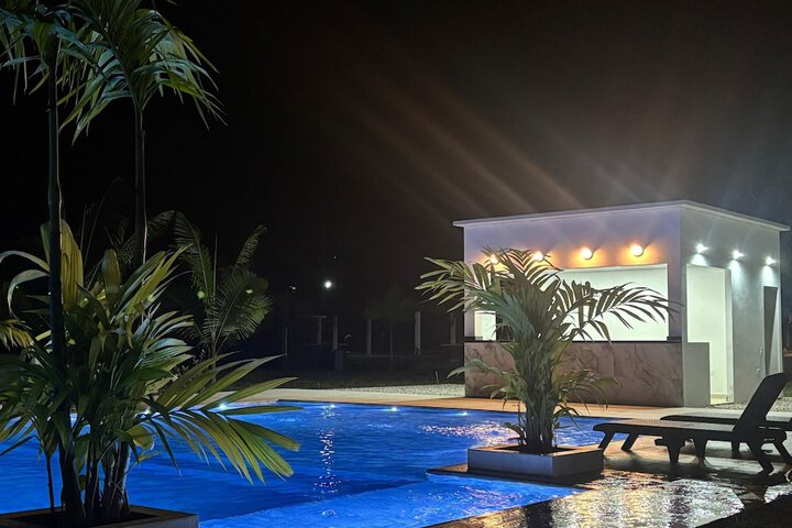 Pool 8 of 13