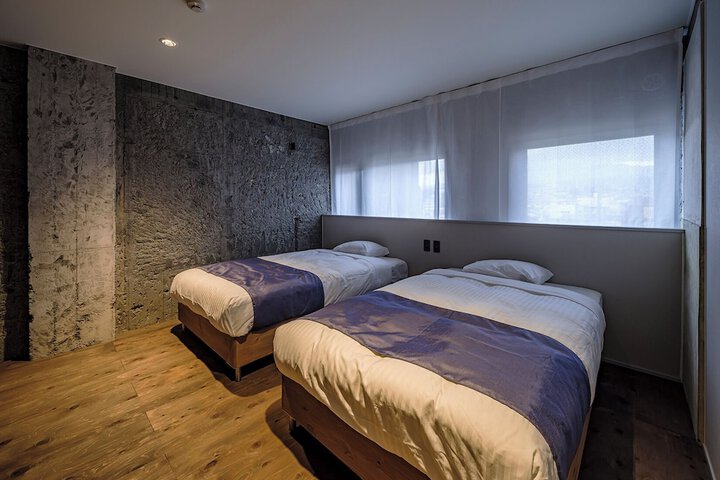 Room 15 of 49