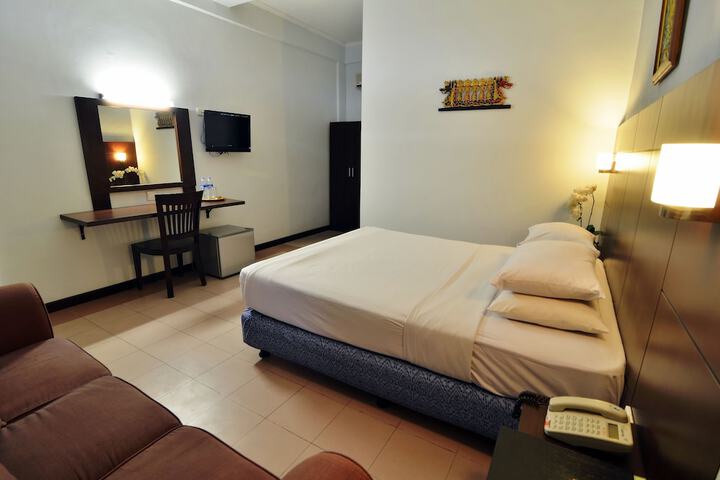 Room 5 of 21