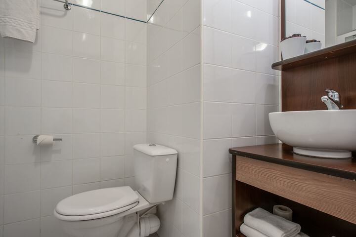 Room 20 of 28