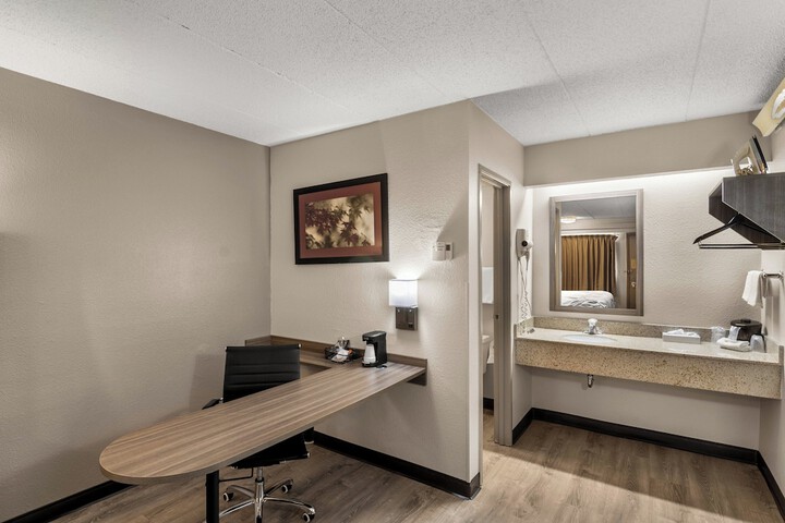 Room 3 of 23