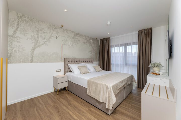 Room 16 of 71