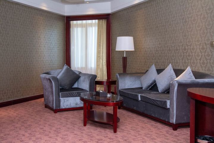 Room 12 of 46