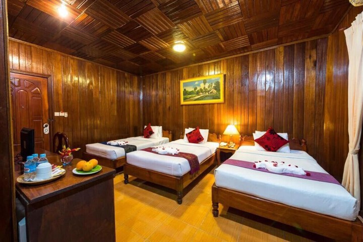 Room 5 of 38