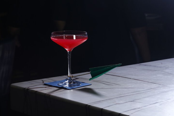 Lounge 51 of 61