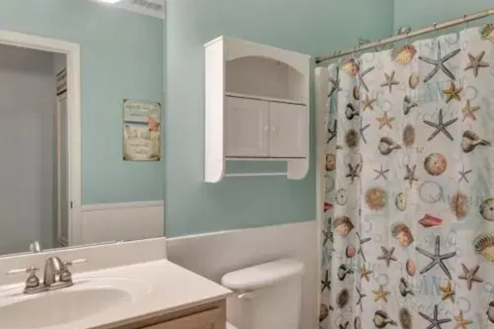 Room 6 of 11