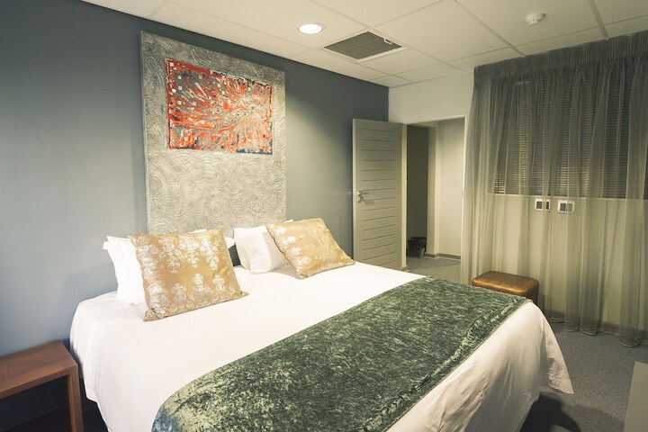 Room 15 of 59