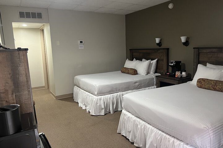 Basic 2 Double Beds (4 of 5)
