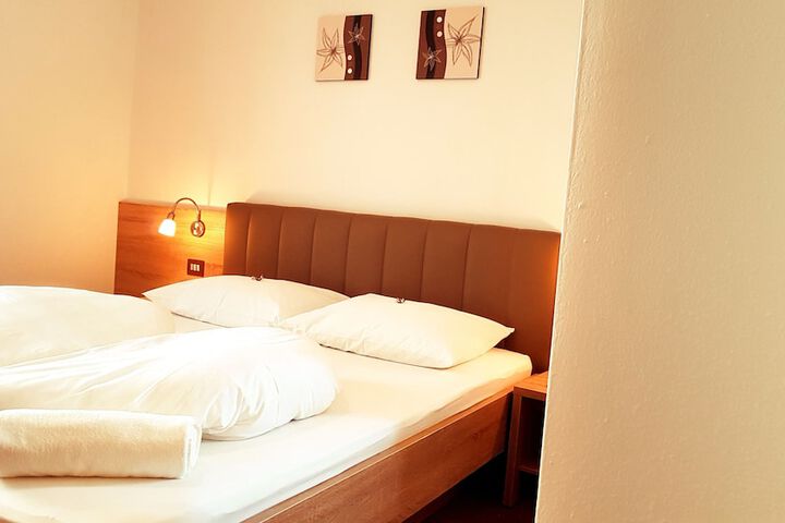 Room 5 of 57