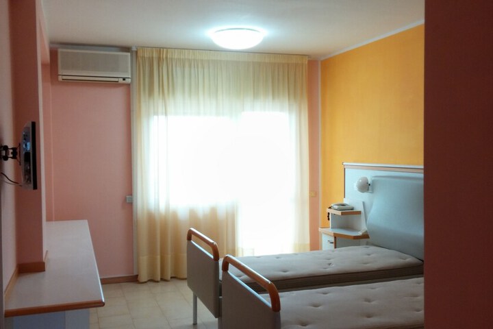 Room 7 of 24