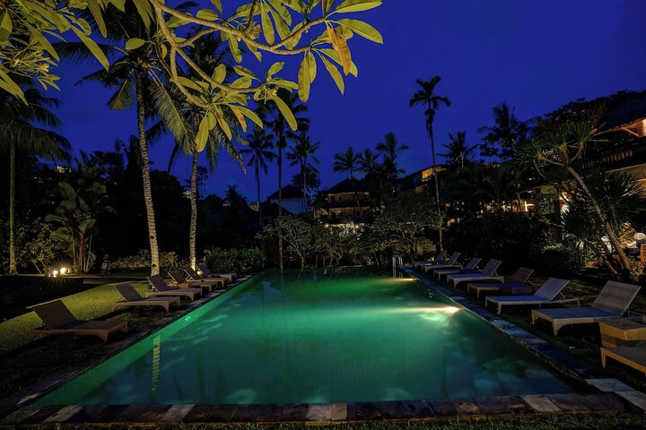 Pool 80 of 109