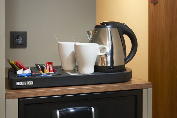 Breakfast/Coffee Service 31 of 94