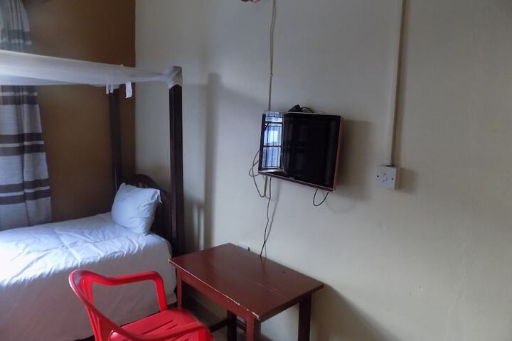 Room 5 of 23