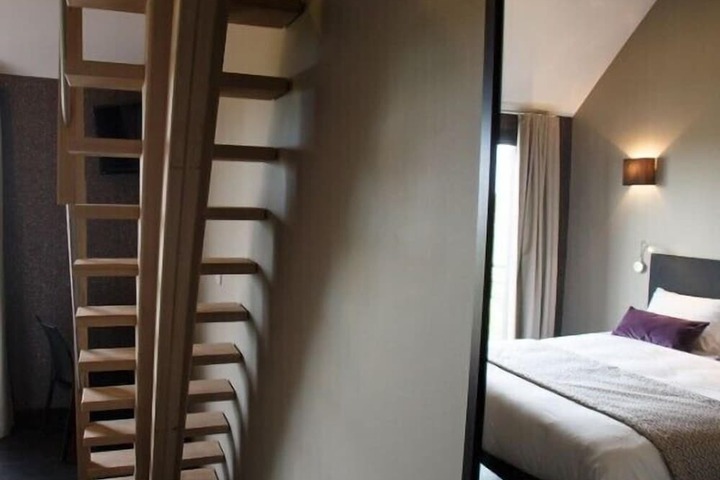 Room 20 of 44