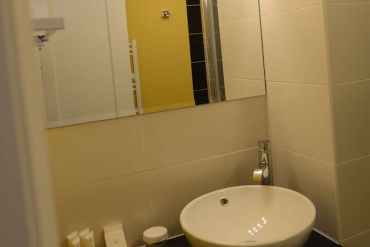 Room 39 of 118