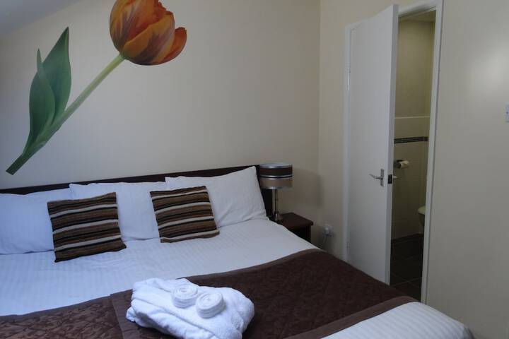 Room 10 of 65