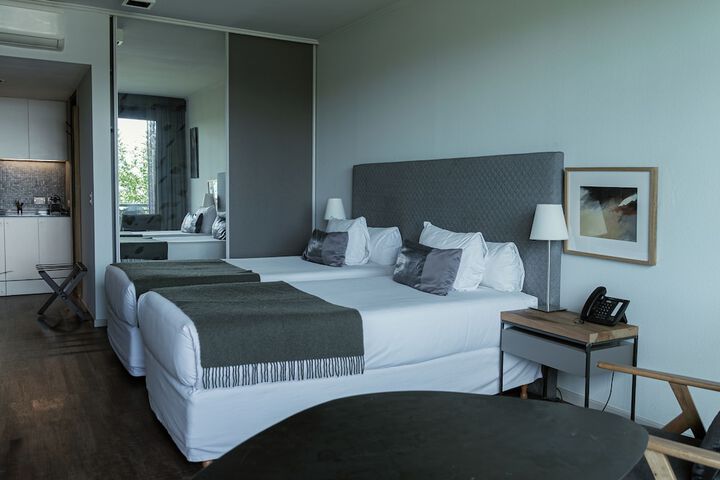 Room 15 of 49