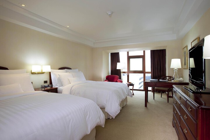 Room 45 of 140