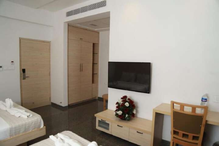 Room 14 of 35