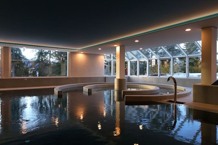Pool 26 of 75