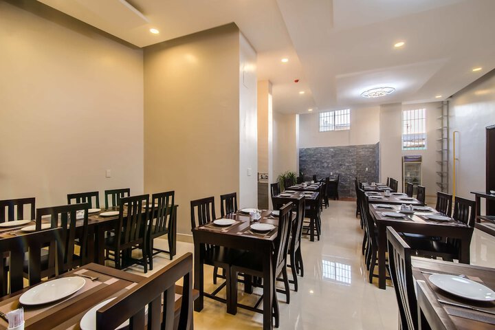 Dining 80 of 104