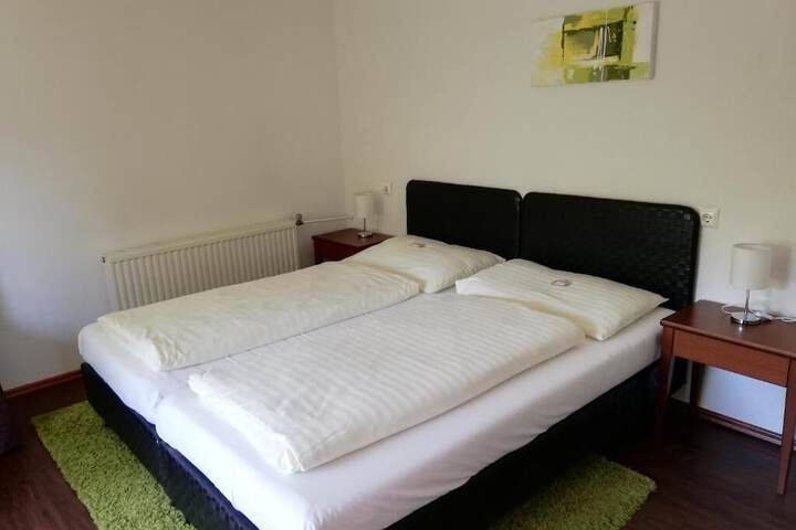 Room 9 of 20