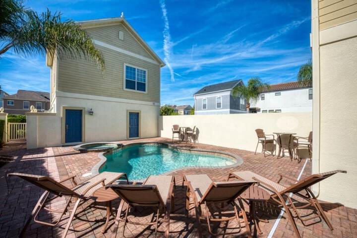 Pool 33 of 47