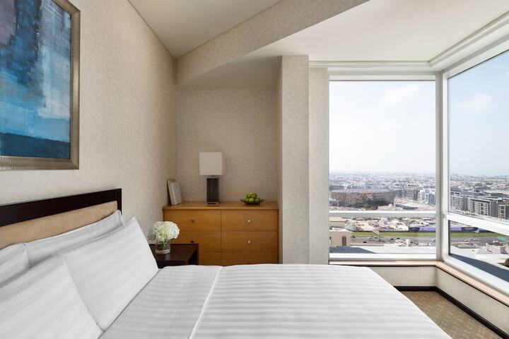 Room 9 of 48