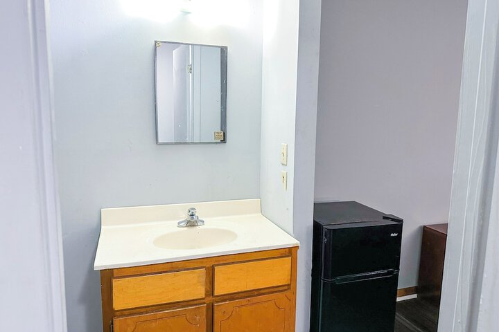 Room 21 of 43