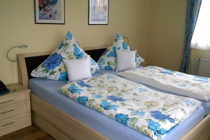 Room 5 of 52