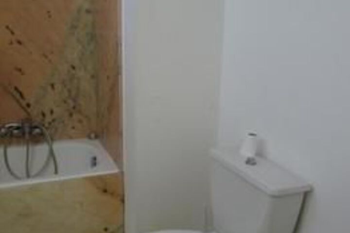 Room 8 of 22